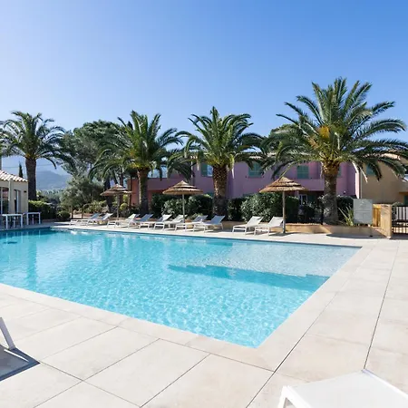 Résidence Avec Piscine Appartamento *
